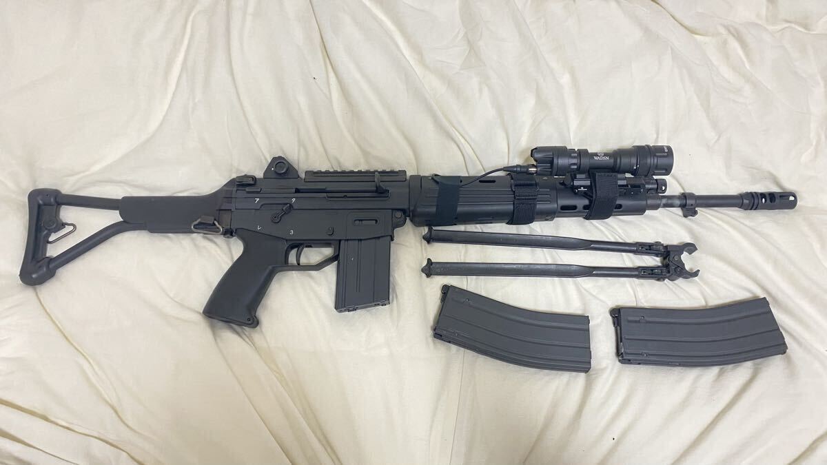 東京マルイ M4A1 MWS フォアグリップ ドットサイト フラッシュライト