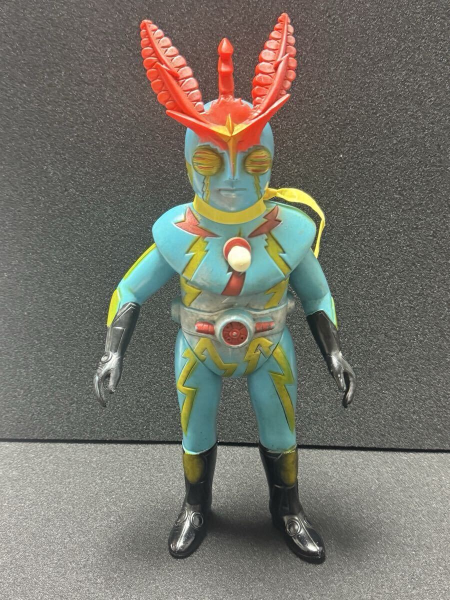 【貴重】無版権 イナズマン ソフビ パチソフビ 当時物 1970年代 N1 当時物 イナズマン 旧バンダイ ソフビの落札情報詳細 - Yahoo
