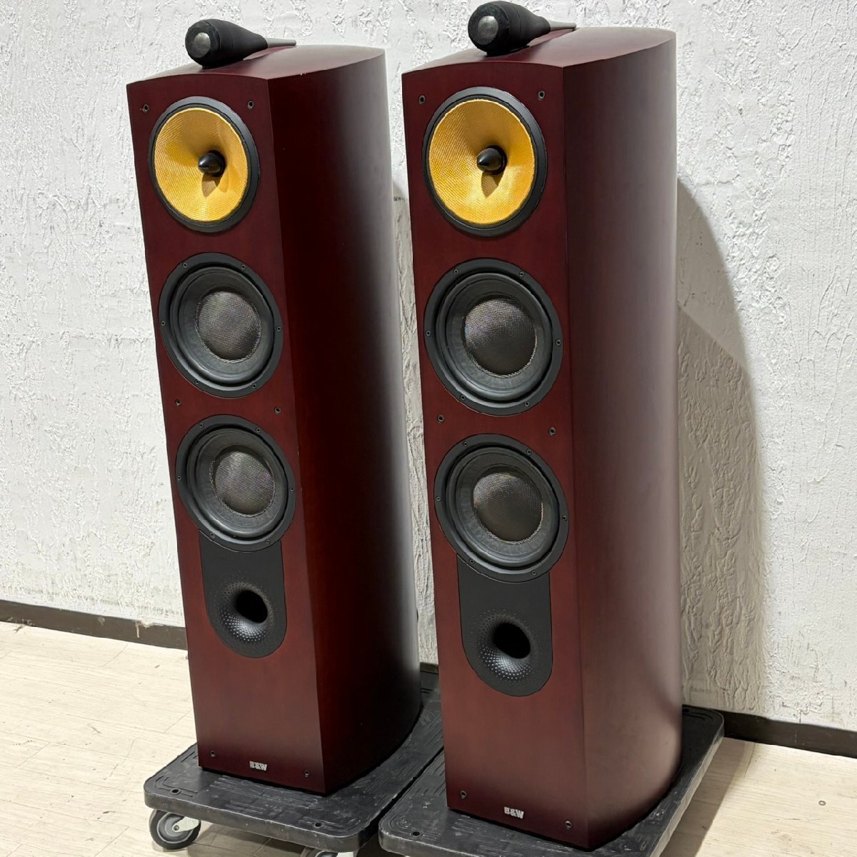 Bowers & Wilkins/B&W ブックシェルフ型スピーカーシステム Nautilus Bowers & Wilkins/B&W ブックシェルフ型スピーカーシステム Nautilus