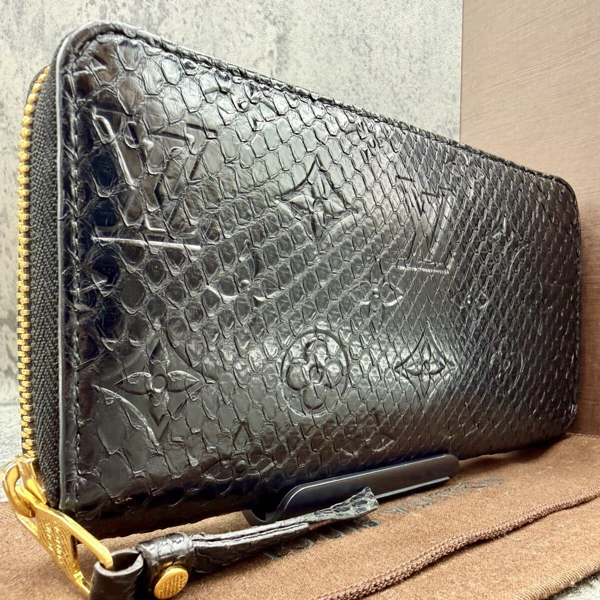 ルイヴィトン LOUIS VUITTON 長財布 M60291 ジッピー・ウォレット
