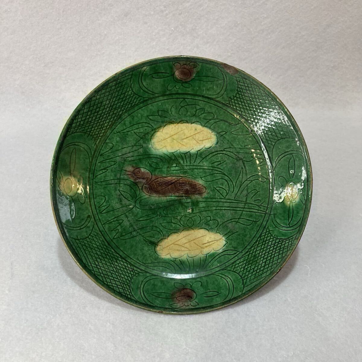 中国古美術　中国古陶磁器　中国古玩　明代　緑交趾　三彩　陽刻浮彫　鳳凰図　香合 明 交趾三彩・華南三彩 陰刻蓮池文 皿 緑釉・織部釉 古染付・祥瑞