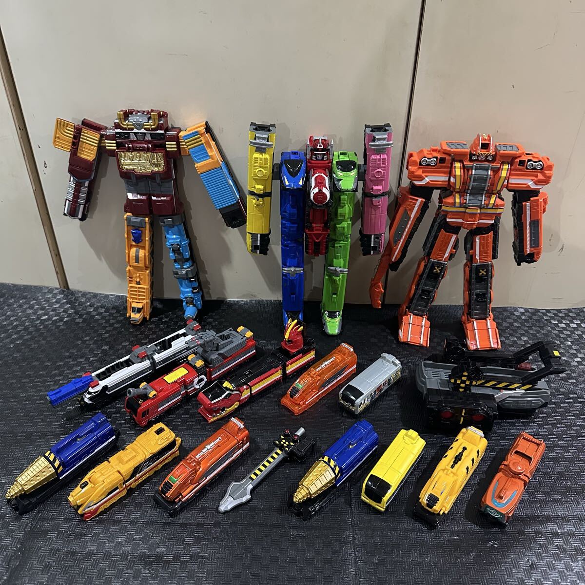 トッキュウジャー DXビルドダイオー クレーンパーツ 部品 超超 
