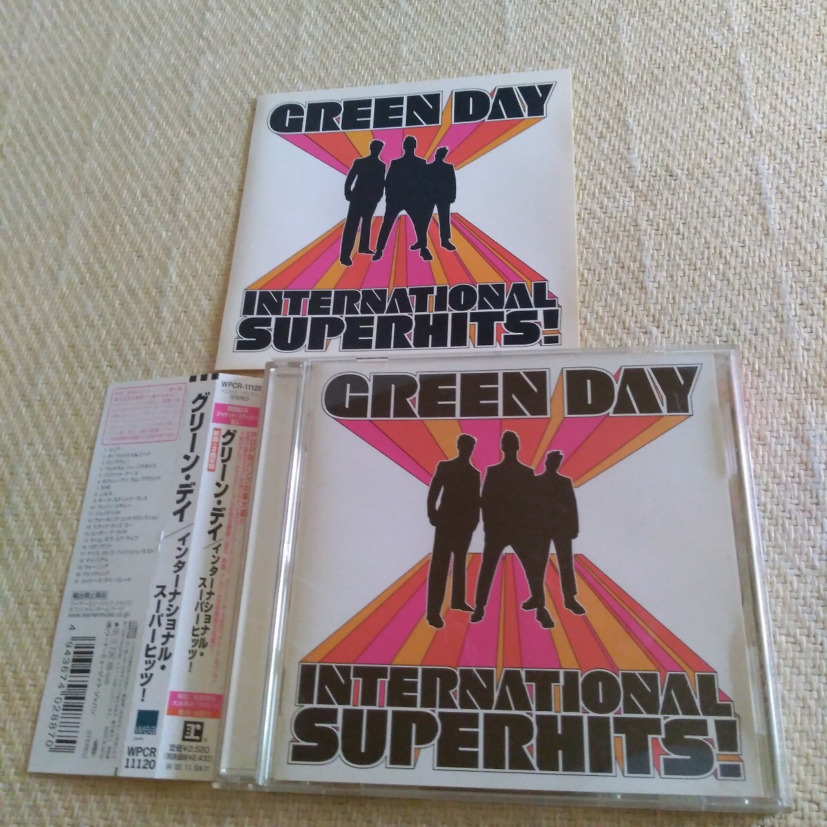 新品】GREEN DAY Tシャツ バンドTシャツ バンT グリーンデイ