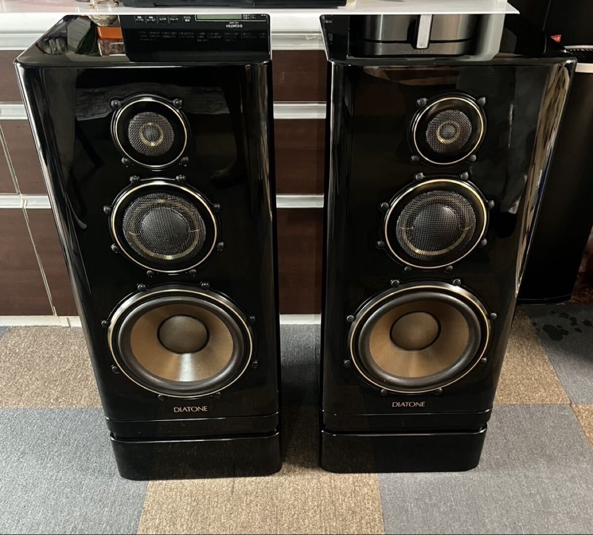 中古】【中古品】DIATONE スピーカー ペア 名機DS-700Z + スタンドDK