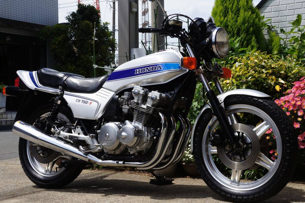 中古】HONDA CBX400F CBX550F 外装一式セット 白×白カスタムペイント