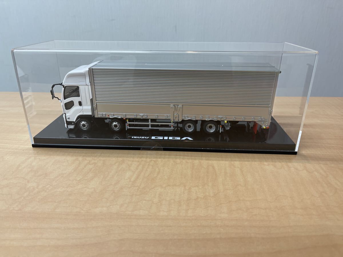 新品未開封・非売品】トミカ ANA フードローダー車 いすゞ ギガ フード
