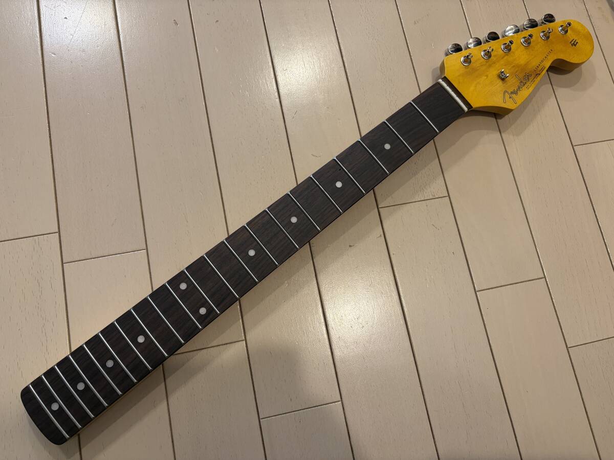 中古】Warmoth製 Fenderロゴ入り ハカランダ指板 極太ストラトネック