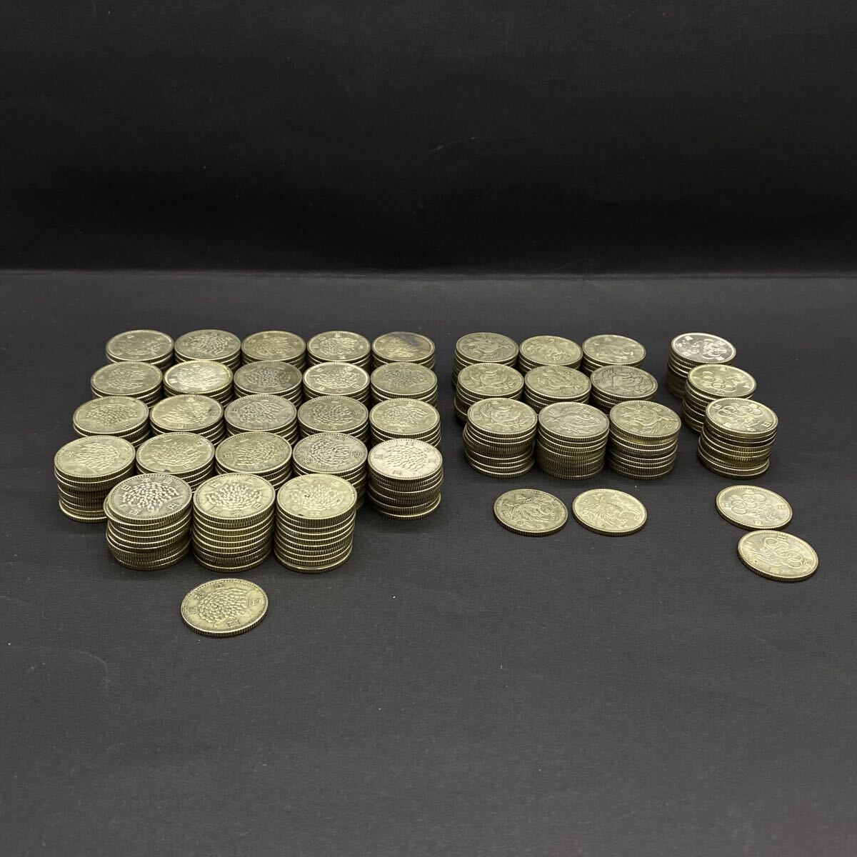 希少！昭和57年 500円 2枚 側面打刻逆向き エラー？貨幣 コイン 旧500