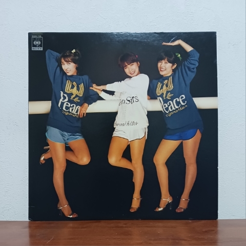 美品】マルベル堂90周年記念企画 完全保存版 キャンディーズ