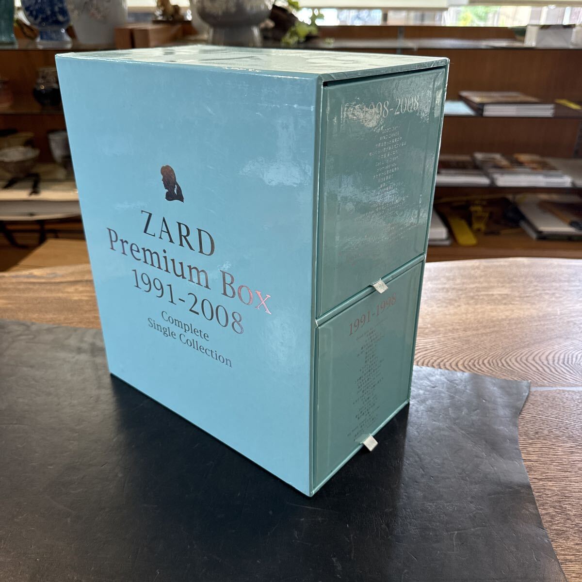 目立った傷や汚れなし】黒獣 Premium Complete Boxの落札情報詳細