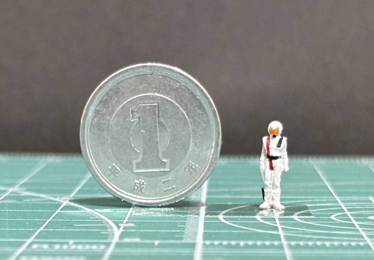RG 1/144 RX-93 νガンダム（ニューガンダム） 付属パイロット