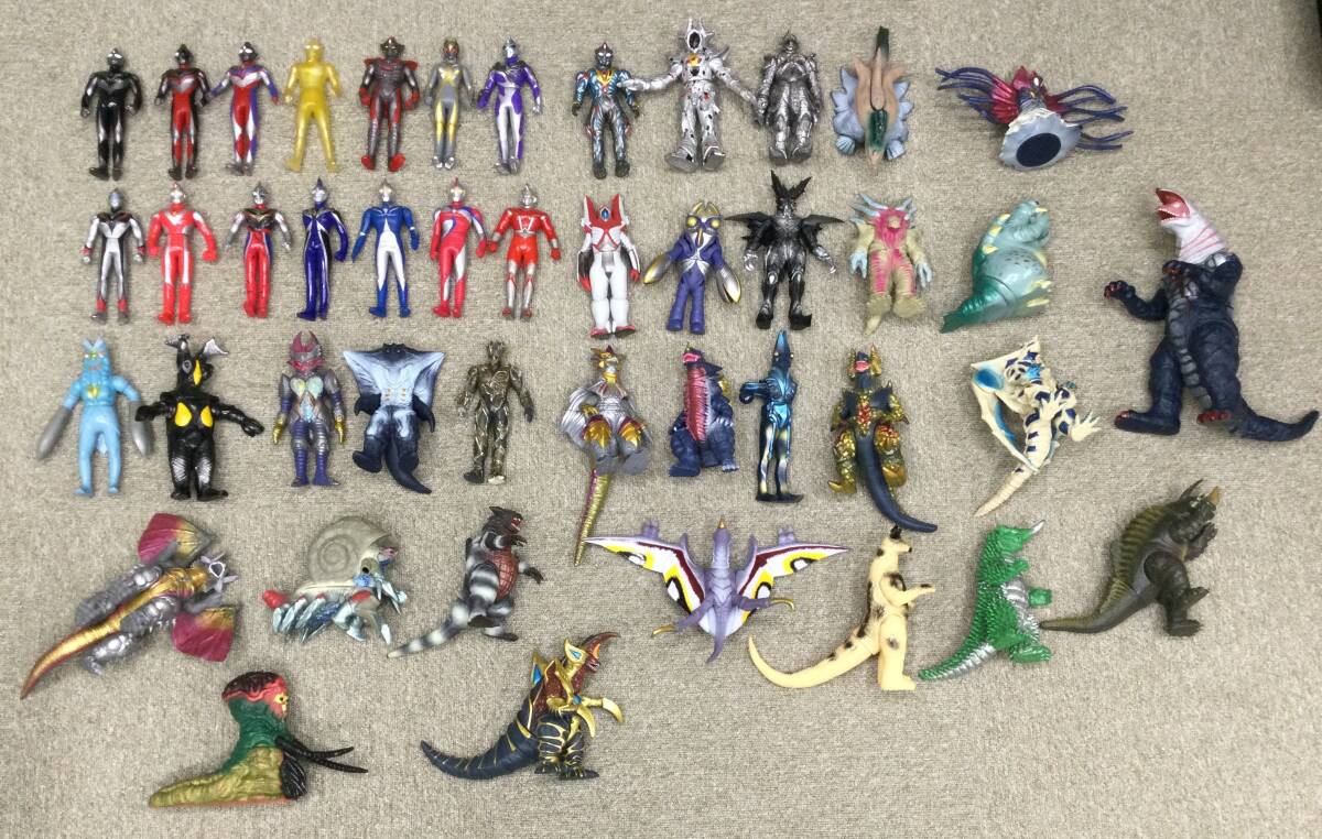 5A-31-079-3] BANDAI バンダイ 京本コレクション ウルトラマンコスモス
