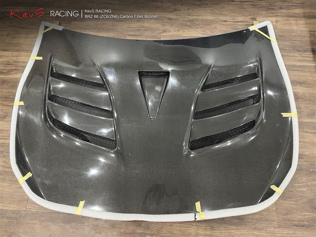 美品・中古品】VARIS バリス トヨタ 86 ZN6 カーボンボンネット