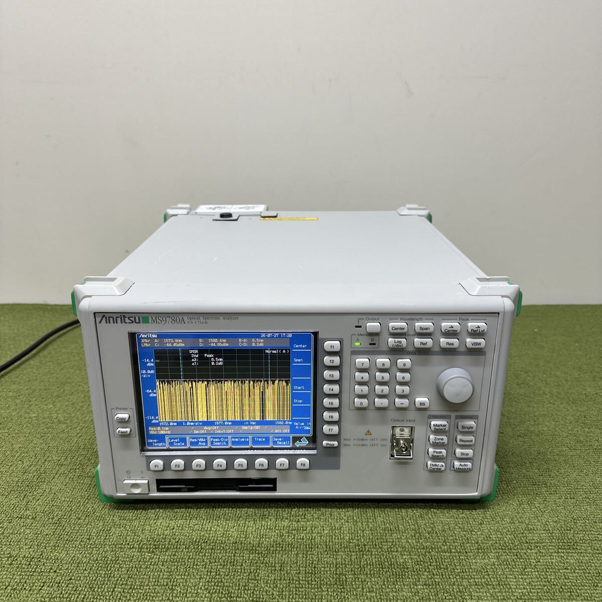 アマチュア無線 測定器 スペクトラム・アナライザ Anritsu MS2661