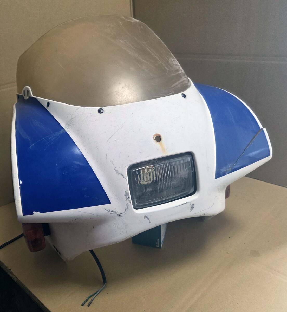 1円スタート！ ヤマハTZR50R FRPアッパーカウル(ライトとスクリーン