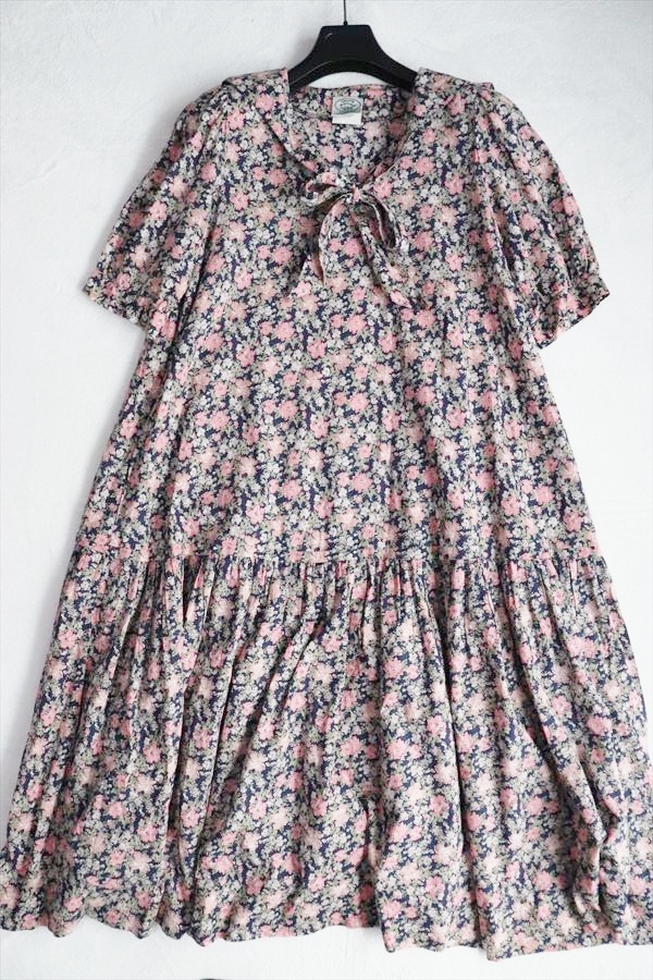 大変美品 ローラアシュレイ ヴィンテージ 英国クラシックの可愛い