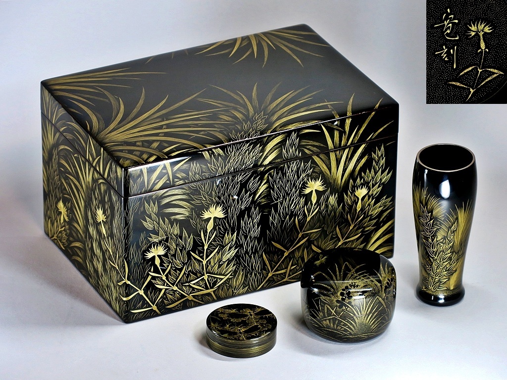 中古】最高峰蒔絵師 輪島塗 一后一兆 本金螺鈿細工 春草蒔絵 見返蝶