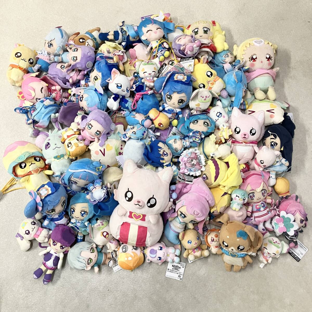 送料無料】プリキュア ふんわりキュアフレンズ ぬいぐるみ 現状品の