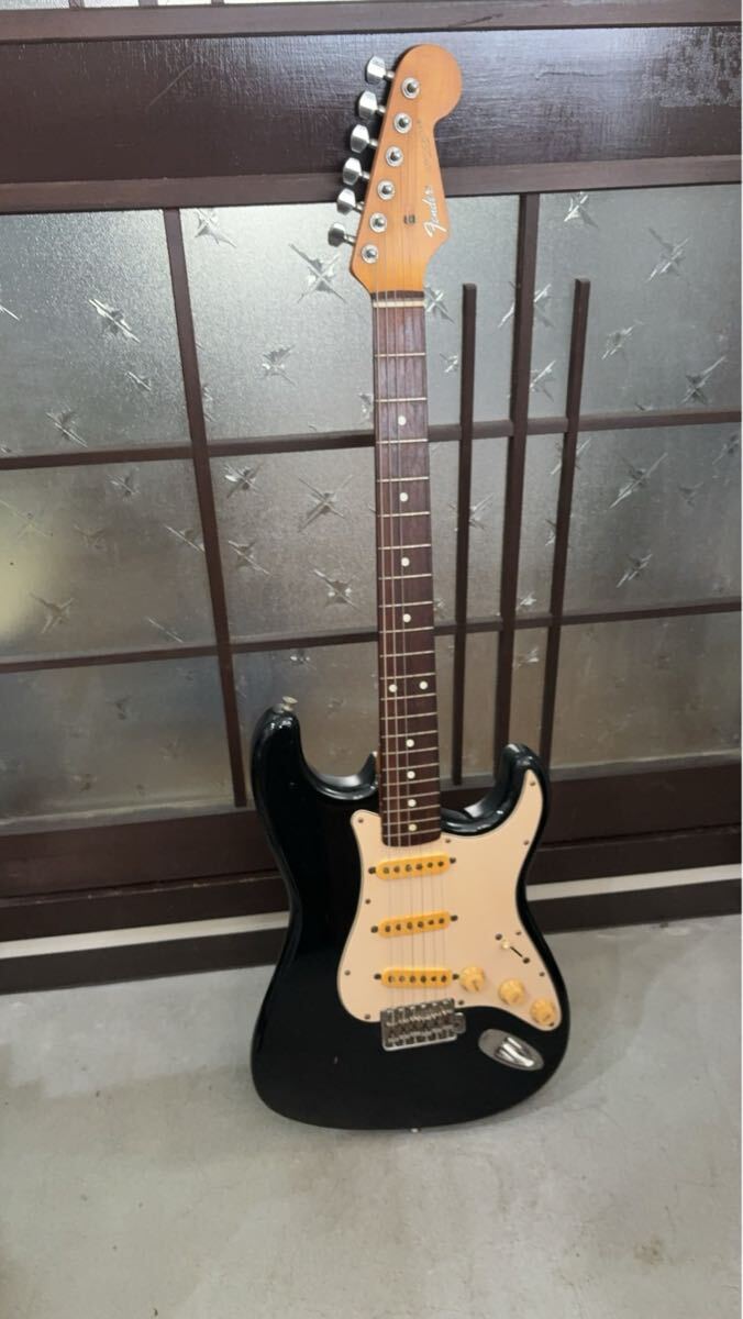 中古】FENDER JAPAN ST-72ストラトキャスター 3トーンサンバースト