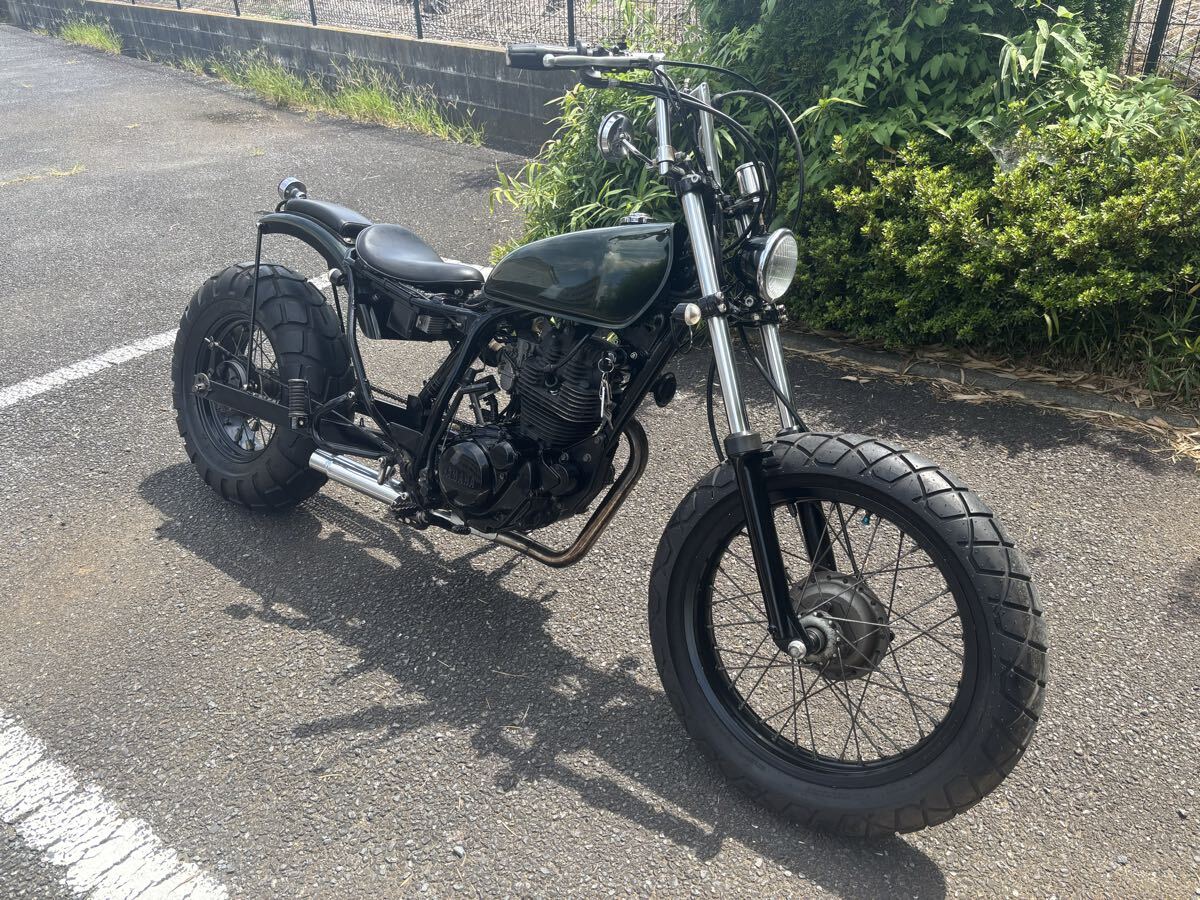 ストリート トラッカー SR400 お洒落 スパトラ スカチューン カスタム
