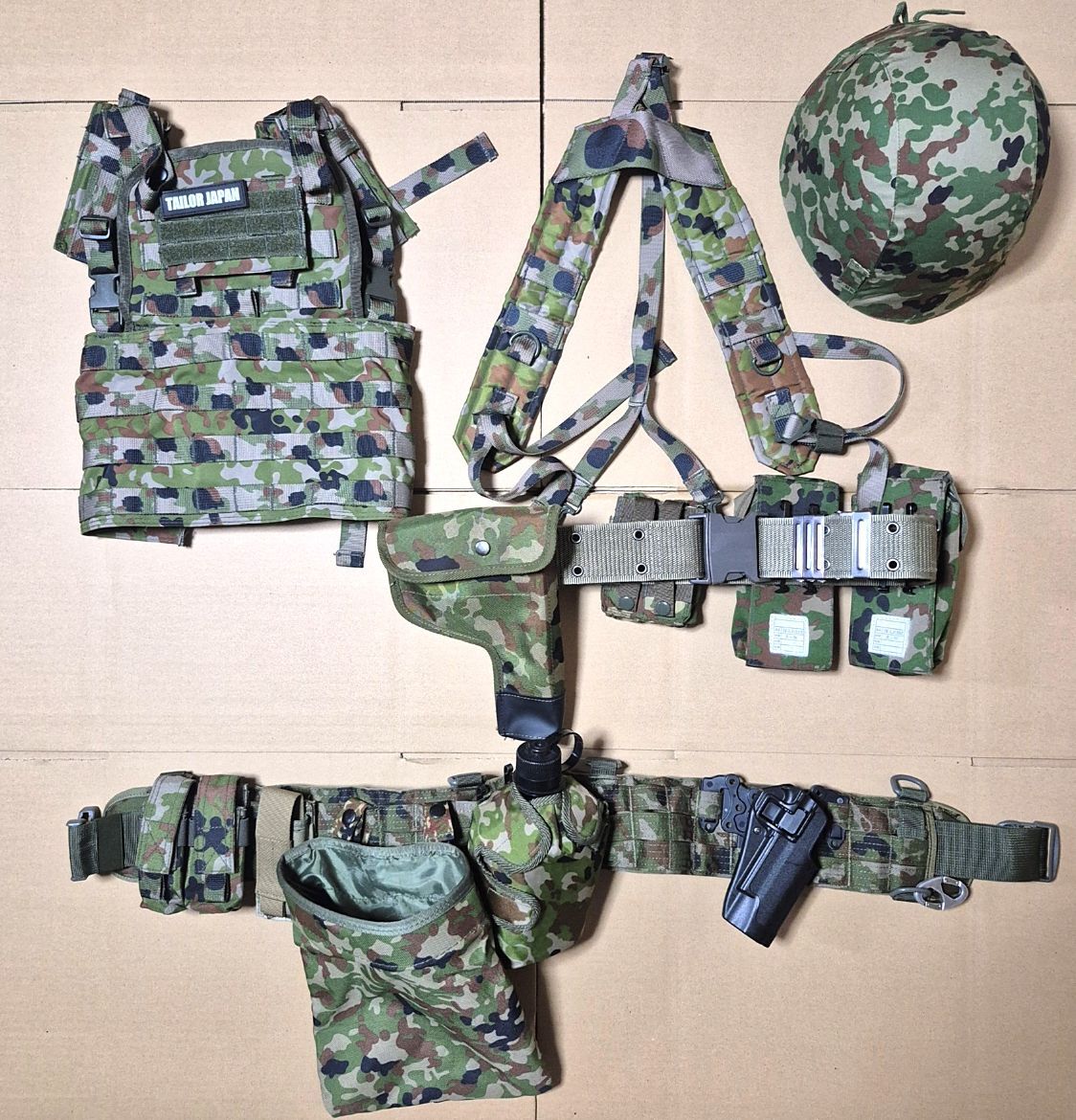 陸自迷彩 装備セット（サスペンダー、弾帯、各種ポーチ） 陸上自衛隊の