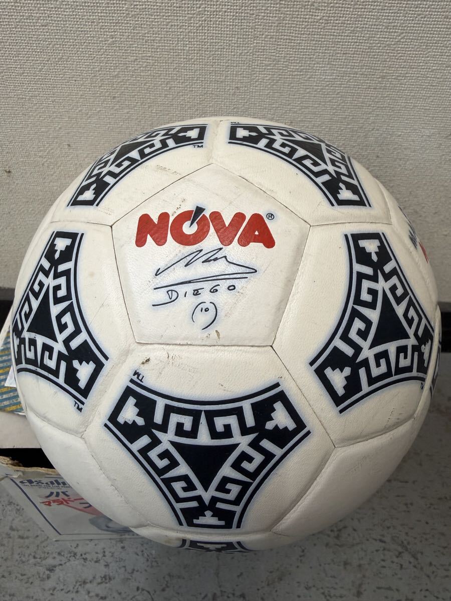 中古】希少 サッカーボール2個 volvic ボルヴィック特製 ジダンサイン