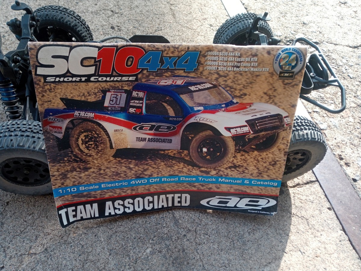 ASSOCIATED アソシエイテッド　SC10 アソシ　SCトラック ASSOCIATEDアソシエイテッド アソシ SC10 ショートコーストラック