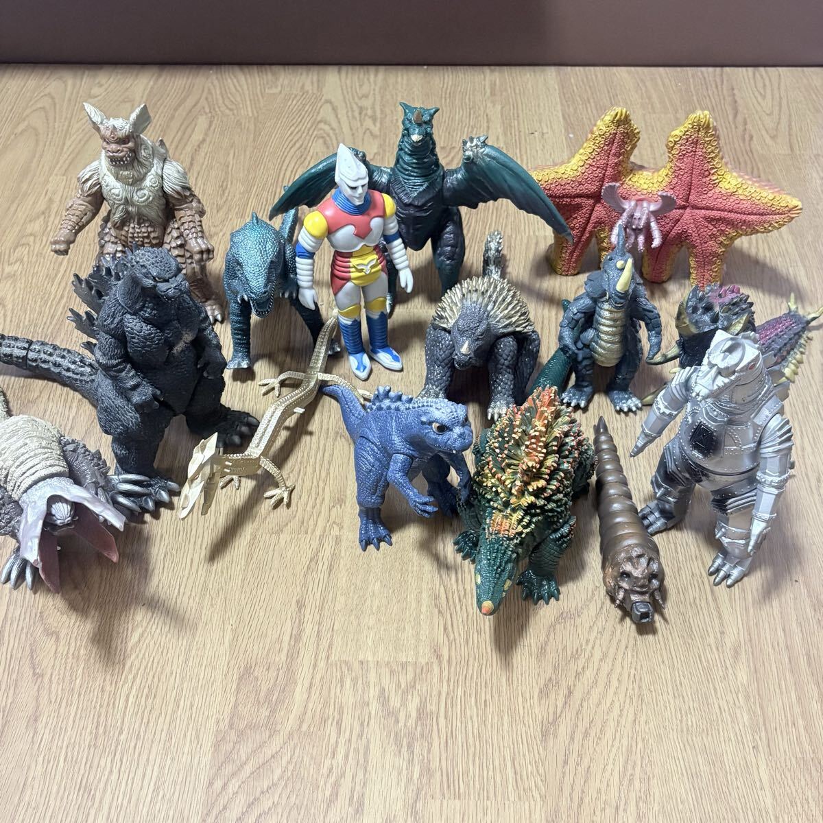 新品】新品即決 パワードモンスターシリーズ パワードケムラー ソフビ