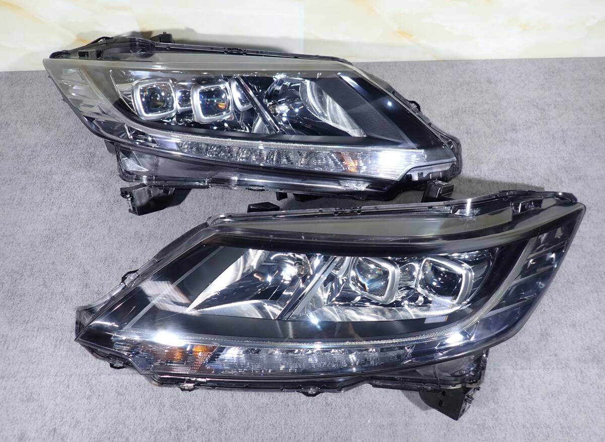 後期ラグレイト 希少インナーブラック純正HIDヘッドライト！USDM JDM