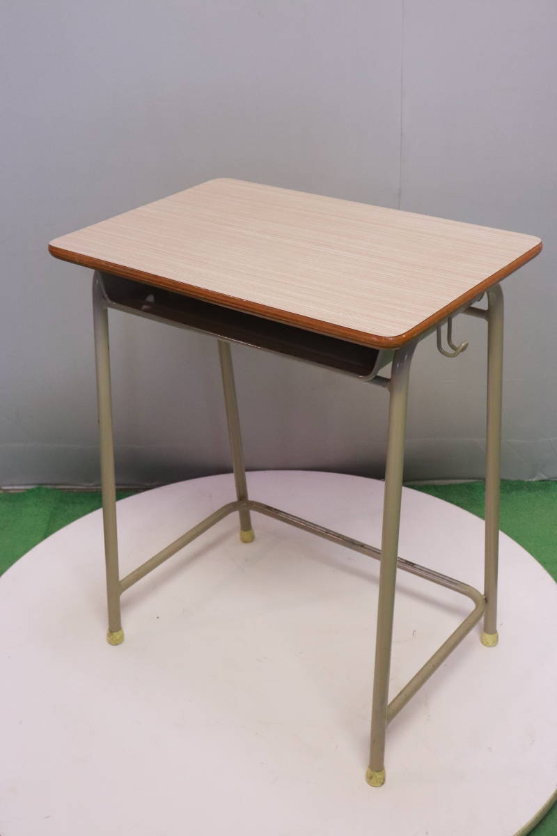 学校の机 1号サイズ 三原機工 アンティーク インテリア 天板60 40cm 学校机 171 の落札情報詳細 ヤフオク落札価格情報 オークフリー スマートフォン版