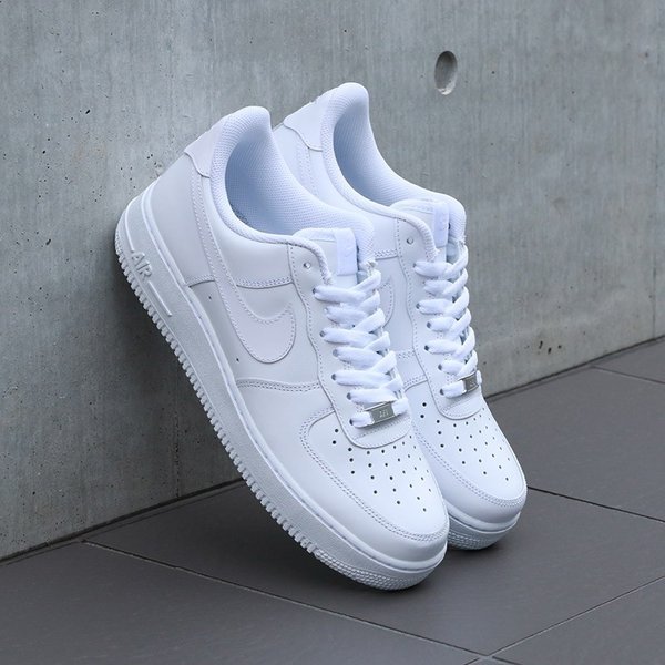 新品 26 5cm ナイキ Nike スニーカー エアフォース ワン Air Force 1 07 111 メンズ シューズ の落札情報詳細 ヤフオク落札価格情報 オークフリー スマートフォン版