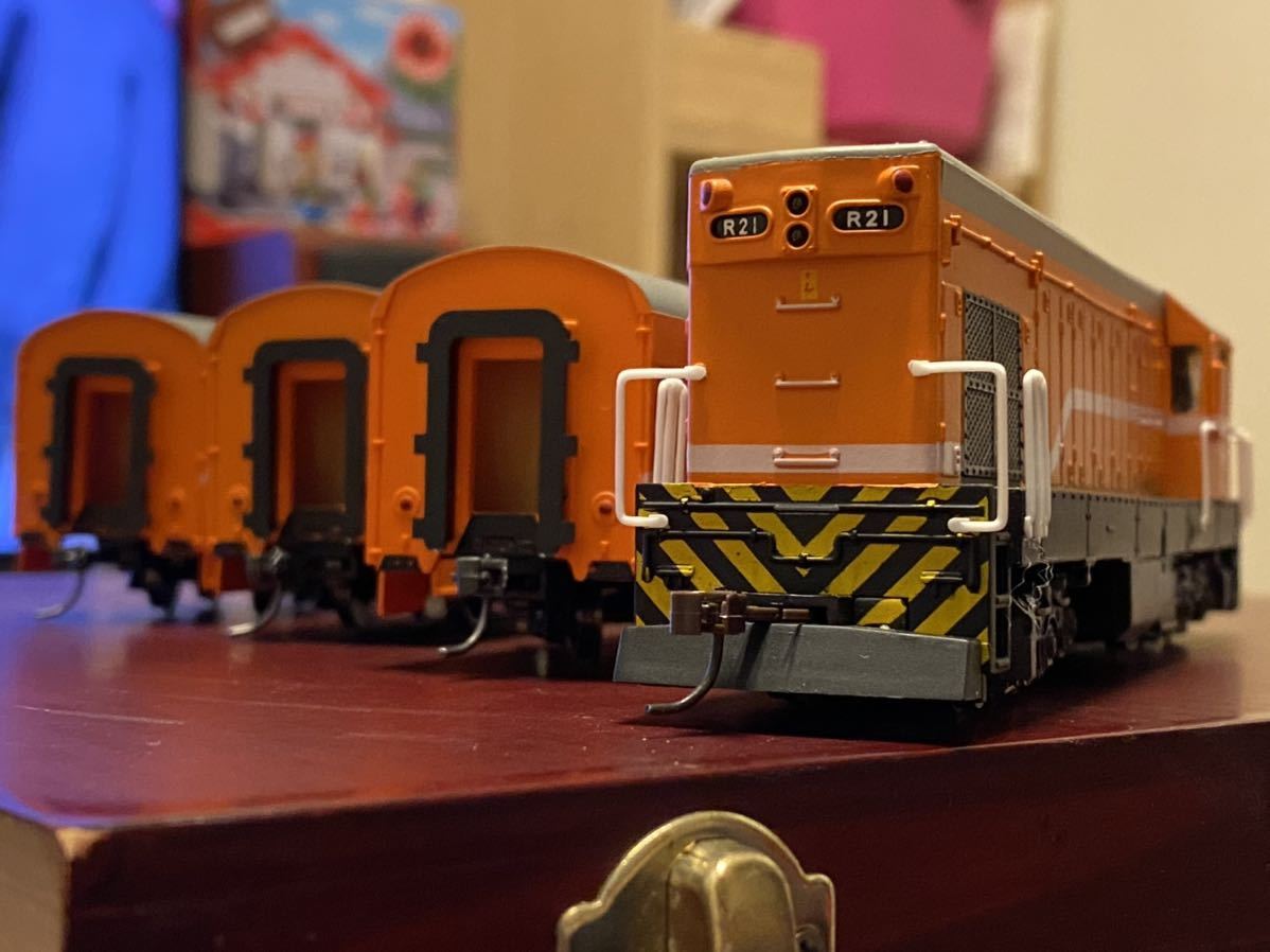 鉄道模型 HOゲージ台湾台湾鉄路管理局鉄支路客車復興号(りばてぃ6666様