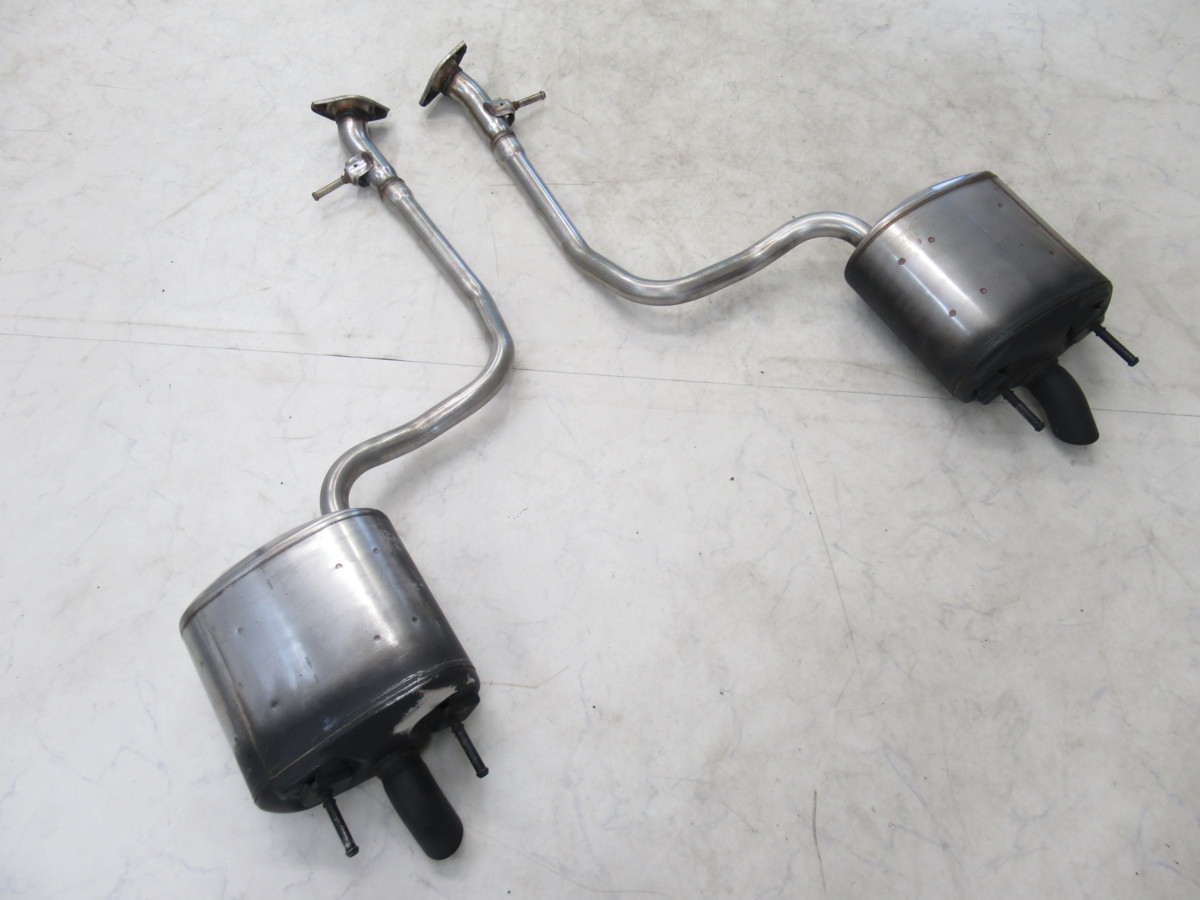 LEXUS IS300h(AVE30) 純正マフラー