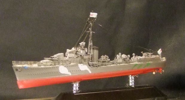 新品】ケースつき完成品 1/700カジカ HMS駆逐艦 ジャベリンの落札