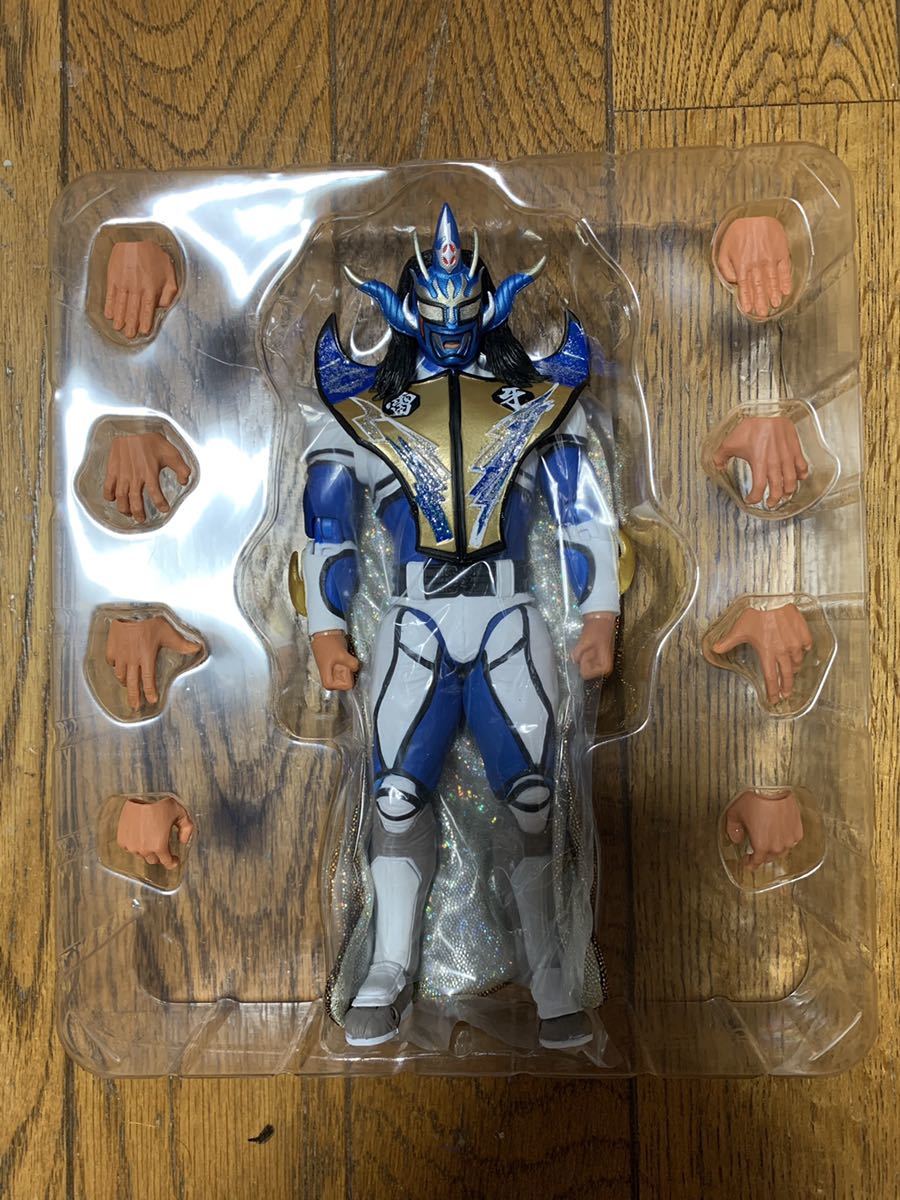 獣神サンダー・ライガー STORM Collectibles 青い角Ver. 【公式通販】