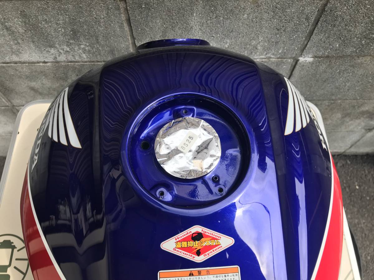 CB400SF タンク ブラックNC42 NC42 タンク CB400SF NC42 タンク ブラック 【公式通販】