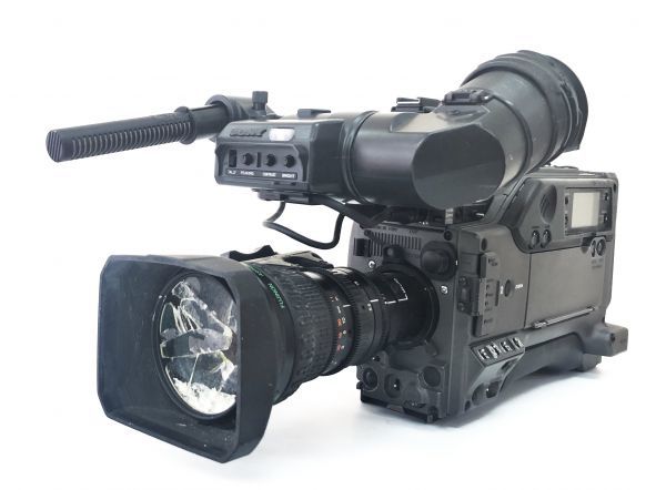 業務用ビデオカメラ DSR-300 中古品の出品です。 ソニー DSR-300 業務用ビデオカメラ｜Yahoo!フリマ（旧PayPayフリマ）
