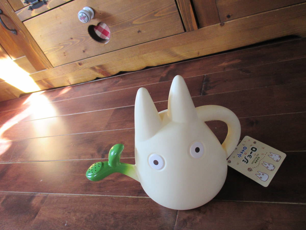 新品 スタジオジブリ 公式 となりのトトロ 小トトロのジョーロ カーデニング ウォーターポット 新品 1000ｍｌ じょうろ ジョウロ の落札情報詳細 ヤフオク落札価格情報 オークフリー スマートフォン版