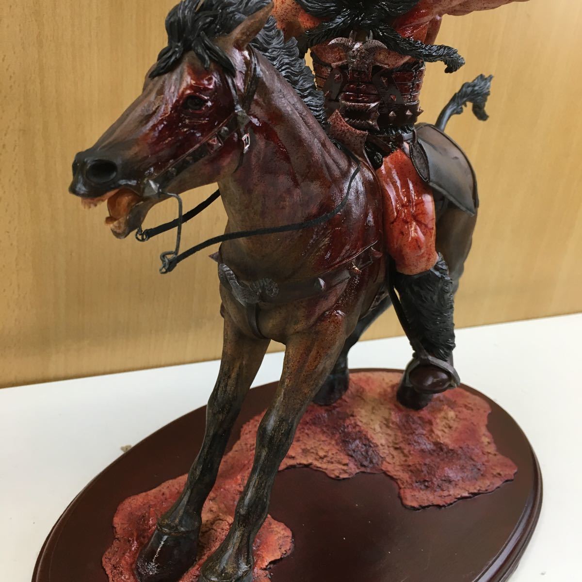 346 ベルセルク 戦馬 ゾッド フィギュア 置物 1 10スケール 騎乗 の落札情報詳細 ヤフオク落札価格情報 オークフリー スマートフォン版