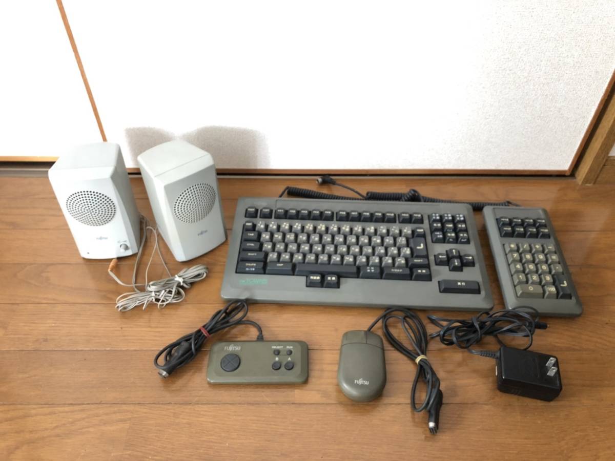 ☆FUJITSU TOWNS FMT-KB101A JISキーボード FMT-KB501 テンキーボード 