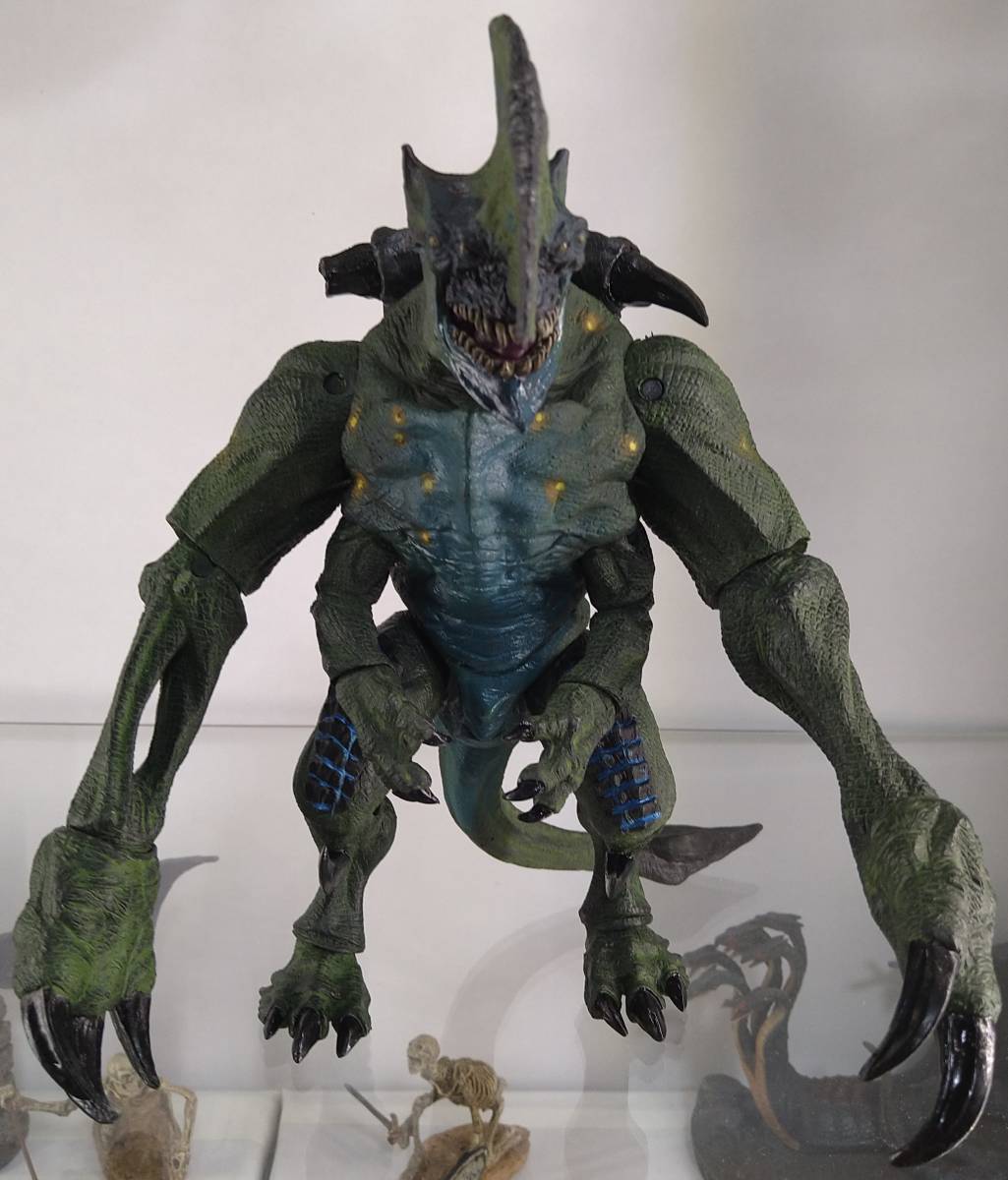 送料無料 ネカ パシフィック・リム アックスヘッド Pacific Rim NECA