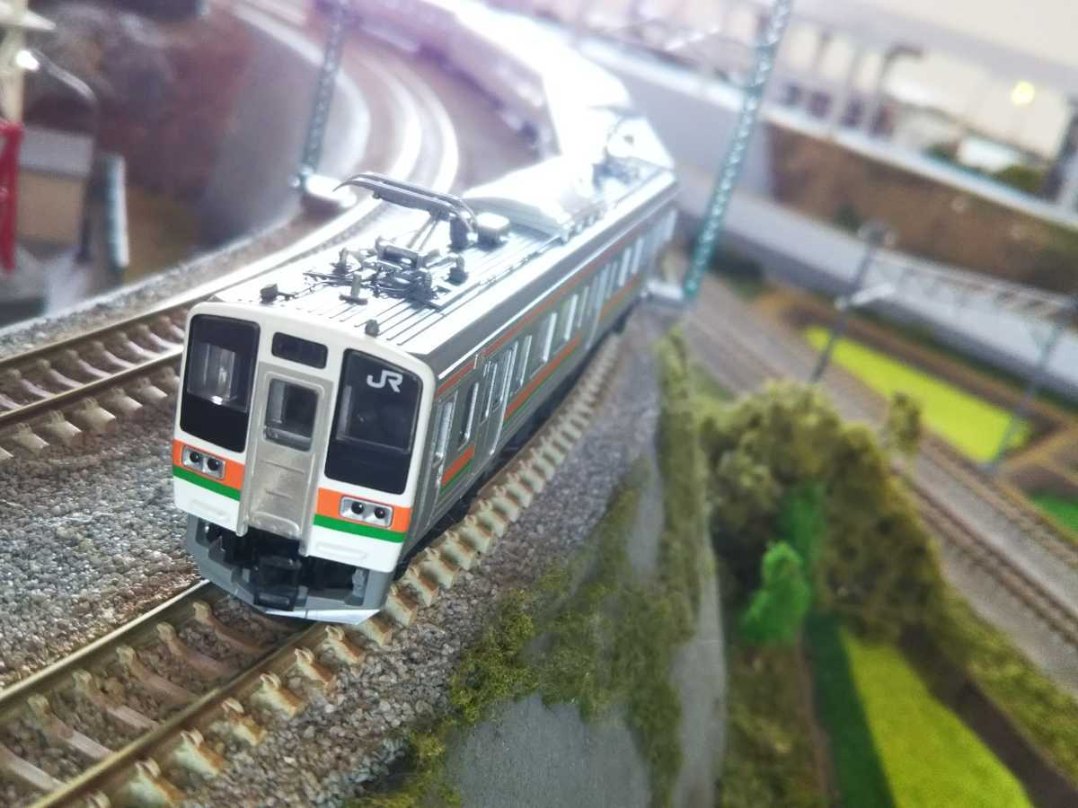 トミックス改造品*211系3000番台ダブルパンタ 高崎車輌センター 高崎線