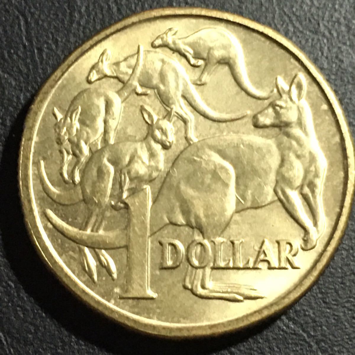 p112】古銭外国銭 オーストラリア カンガルー1ドルコイン 1984年(^ ^)の落札情報詳細 - Yahoo!オークション落札価格検索 オークフリー