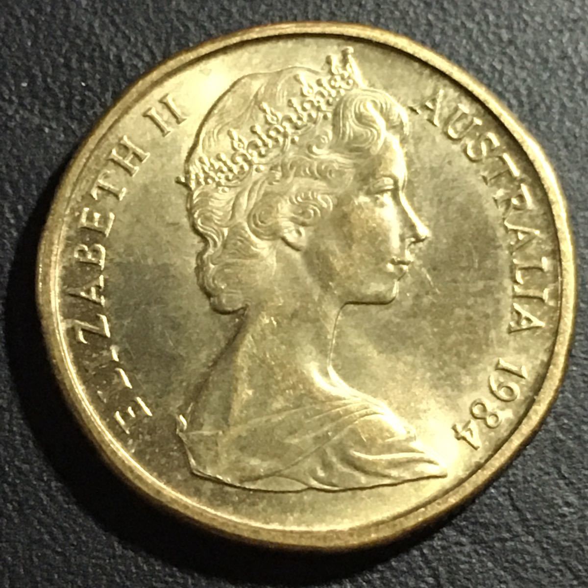 p112】古銭外国銭 オーストラリア カンガルー1ドルコイン 1984年(^ ^)の落札情報詳細 - Yahoo!オークション落札価格検索 オークフリー