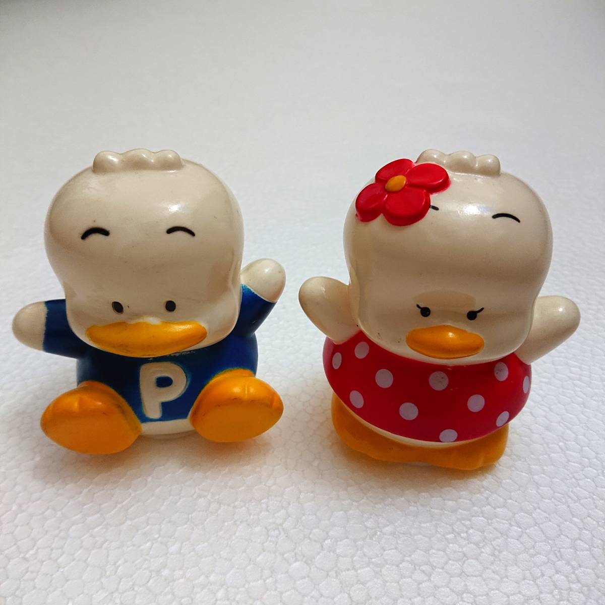 K042 当時物 FUJI BANK 富士銀行 サンリオ アヒルのペックル 2点セット