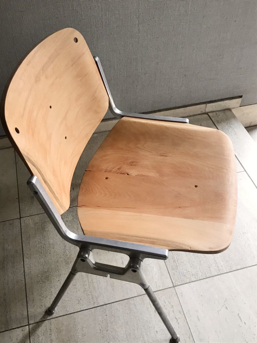 カステリチェア ヴィンテージ スタッフの商品日記 100 カステリチェア D&DEPARTMENTモデル