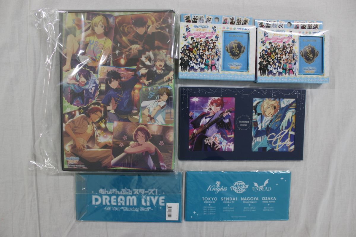 P00 あんさんぶるスターズ あんスタ トランプ カレンダー 収納ファイル 他 まとめ大量グッズセット品 の落札情報詳細 ヤフオク落札価格情報 オークフリー スマートフォン版