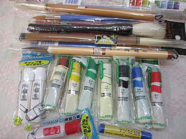 O6968m クレヨン クーピー 色鉛筆 クレパス アート サクラ ぺんてる キャラクター 絵の具 まとめセット の落札情報詳細 ヤフオク落札価格情報 オークフリー スマートフォン版