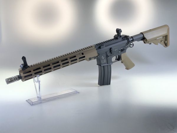 電子制御電動ガン classicarmy製 ネメシス M4タイプ 電子制御電動ガン classicarmy製 ネメシス M4タイプ