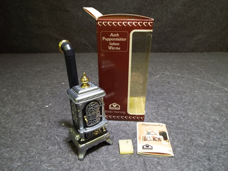 ボードヘニッヒ Bodo Hennig  磁気ストーブ ボードヘニッヒ Bodo Hennig 磁器ストーブ